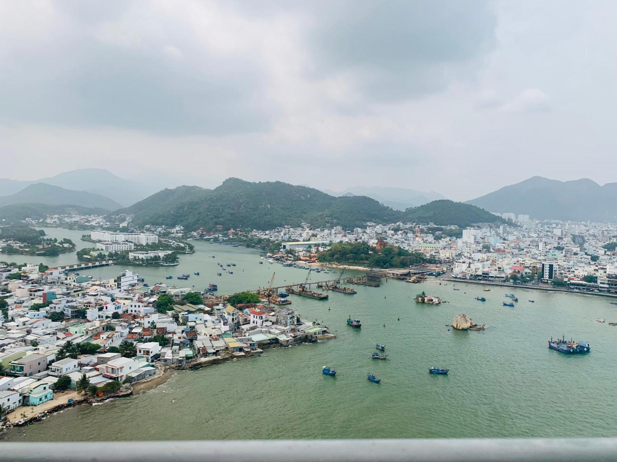 L'Apartment And Signature Nha Trang Tours - Muong Thanh Luxury Khanh Hoa Eksteriør bilde